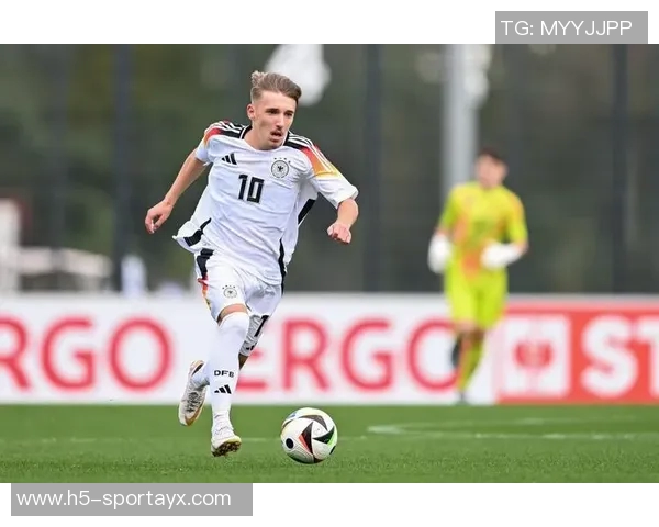 德天空记者称卡尔言论无伤拜仁网暴行为令人感到荒唐可笑