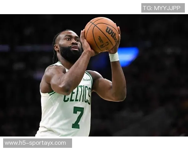 巴克利分享个人经历建议杰伦布朗面对秃头果断剃光保持自信